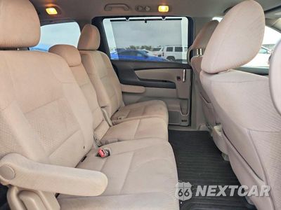 Zdjęcie 11 z 13 samochodu: 2016 HONDA ODYSSEY SE VIN:5FNRL5H37GB126538 - miniatura