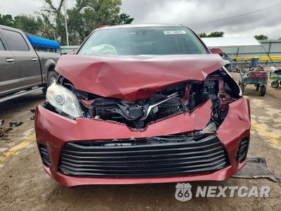 Piąte zdjęcie samochodu w środku: 2018 TOYOTA SIENNA LE VIN:5TDKZ3DC6JS942234 - miniatura