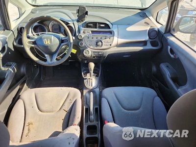 Zdjęcie 8 z 12 samochodu: 2009 HONDA FIT VIN:JHMGE88259S057623 - miniatura
