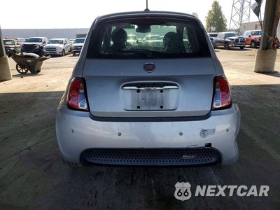 Zdjęcie 6 z 12 samochodu: 2014 FIAT 500 ELECTRIC VIN:3C3CFFGE6ET172855 - miniatura