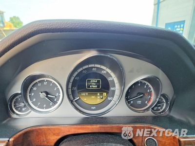 Zdjęcie 9 z 12 samochodu: 2012 MERCEDES-BENZ E 350 4MATIC VIN:WDDHF8JB2CA644037 - miniatura