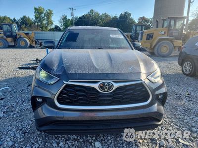 Piąte zdjęcie samochodu w środku: 2021 TOYOTA HIGHLANDER LE VIN:5TDBZRBH2MS059060 - miniatura