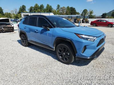 Czwarte zdjęcie samochodu z boku: 2023 TOYOTA RAV4 XSE VIN:2T3E6RFV6PW043985 - miniatura
