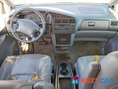 Zdjęcie 8 z 13 samochodu: 1999 TOYOTA SIENNA XLE VIN:4T3ZF13C3XU125923 - miniatura