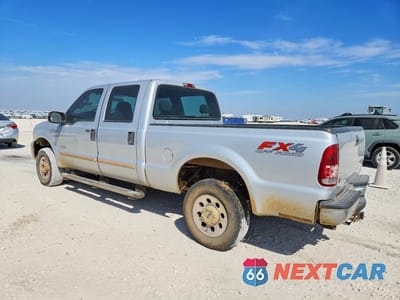 Drugie zdjęcie samochodu z przodu: 2005 FORD F250 SUPER DUTY VIN:1FTSW21P35EA64008 - miniatura
