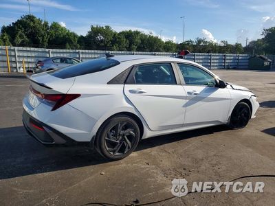 Trzecie zdjęcie samochodu z tyłu: 2026 HYUNDAI ELANTRA SEL SPORT VIN:KMHLM4DG7TU136537 - miniatura