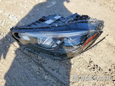Zdjęcie 12 z 13 samochodu: 2023 MERCEDES-BENZ C 300 VIN:W1KAF4GB2PR096050 - miniatura