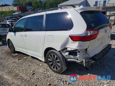 Drugie zdjęcie samochodu z przodu: 2018 TOYOTA SIENNA LE VIN:5TDJZ3DCXJS193238 - miniatura