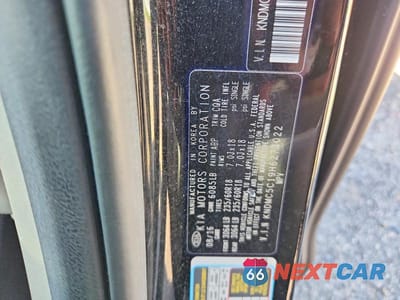Zdjęcie 14 z 14 samochodu: 2017 KIA SEDONA EX VIN:KNDMC5C19H6273022 - miniatura