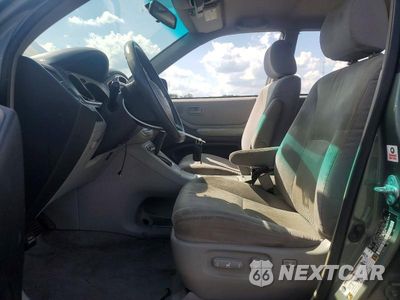 Zdjęcie 7 z 13 samochodu: 2005 TOYOTA HIGHLANDER BASE VIN:JTEGP21A050090752 - miniatura