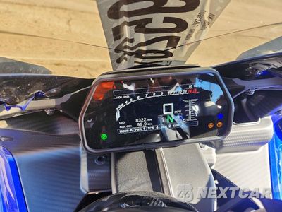 Zdjęcie 7 z 9 samochodu: 2024 YAMAHA YZFR1 VIN:JYARN66E2RA004794 - miniatura