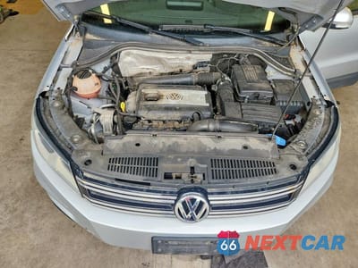 Zdjęcie 12 z 13 samochodu: 2016 VOLKSWAGEN TIGUAN S VIN:WVGBV7AX0GW604486 - miniatura