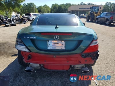 Zdjęcie 6 z 13 samochodu: 2015 MERCEDES-BENZ SLK 250 VIN:WDDPK4HA6FF097004 - miniatura