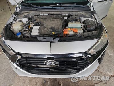 Zdjęcie 11 z 12 samochodu: 2018 HYUNDAI IONIQ SEL VIN:KMHC75LC2JU066261 - miniatura