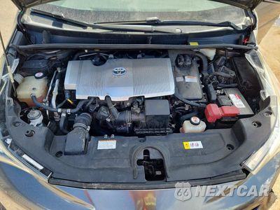 Zdjęcie 11 z 13 samochodu: 2017 TOYOTA PRIUS THREE VIN:JTDKARFUXH3037975 - miniatura