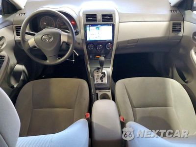 Zdjęcie 8 z 12 samochodu: 2010 TOYOTA COROLLA LE VIN:2T1BU4EE4AC351350 - miniatura