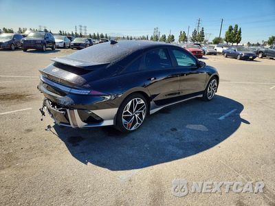 Trzecie zdjęcie samochodu z tyłu: 2025 HYUNDAI IONIQ 6 SEL VIN:KMHM34AA6SA114567 - miniatura