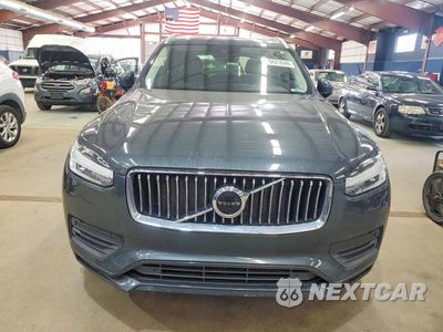 Piąte zdjęcie samochodu w środku: 2022 VOLVO XC90 T5 MOMENTUM VIN:YV4102PK5N1849319 - miniatura