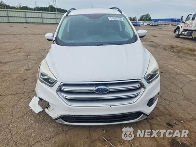 Piąte zdjęcie samochodu w środku: 2017 FORD ESCAPE SE VIN:1FMCU0GD4HUA38258 - miniatura