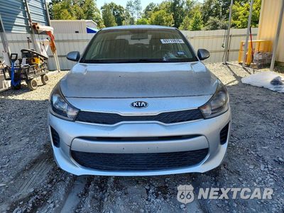Piąte zdjęcie samochodu w środku: 2019 KIA RIO S VIN:3KPA24AB6KE197904 - miniatura