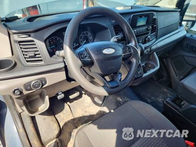 Zdjęcie 8 z 13 samochodu: 2020 FORD TRANSIT 250 DELIVERY VAN VIN:1FTBR3X87LKB04635 - miniatura