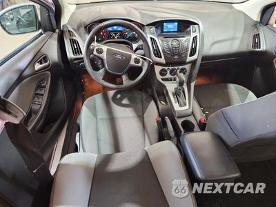 Zdjęcie 8 z 12 samochodu: 2014 FORD FOCUS SE VIN:1FADP3F28EL309847 - miniatura