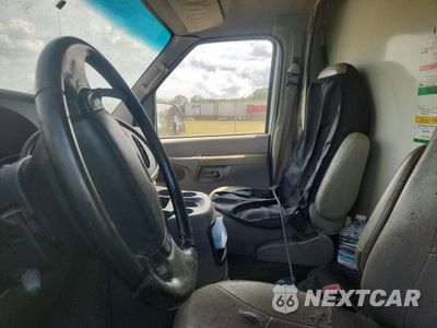 Zdjęcie 7 z 13 samochodu: 2002 FORD E350 BOX TRUCK VIN:1FDSE35L32HA92655 - miniatura