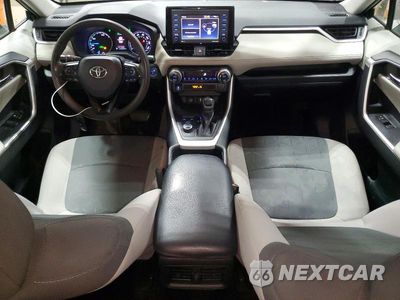 Zdjęcie 8 z 14 samochodu: 2021 TOYOTA RAV4 XLE VIN:4T3RWRFV1MU023317 - miniatura