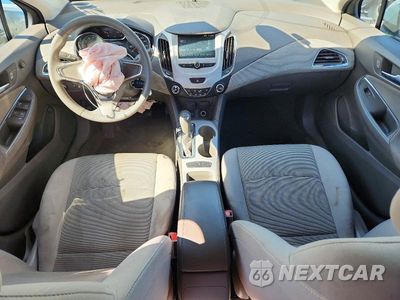 Zdjęcie 8 z 12 samochodu: 2017 CHEVROLET CRUZE LS VIN:1G1BC5SM8H7127443 - miniatura