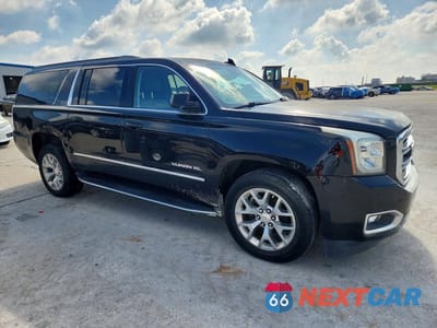 Czwarte zdjęcie samochodu z boku: 2017 GMC YUKON XL C1500 SLT VIN:1GKS1GKC8HR332009 - miniatura