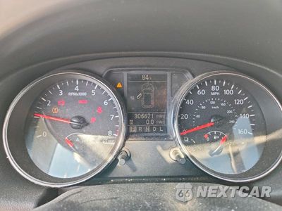 Zdjęcie 9 z 14 samochodu: 2011 NISSAN ROGUE S VIN:JN8AS5MT0BW181055 - miniatura