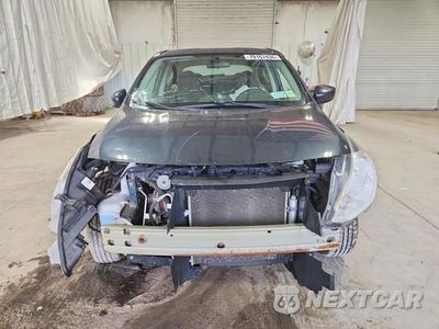 Piąte zdjęcie samochodu w środku: 2016 NISSAN VERSA 1.6 S VIN:3N1CN7AP3GL879044 - miniatura