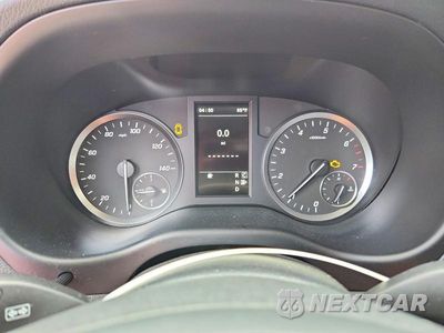 Zdjęcie 9 z 13 samochodu: 2018 MERCEDES-BENZ METRIS VIN:WD4PG2EEXJ3358111 - miniatura