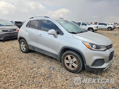 Czwarte zdjęcie samochodu z boku: 2019 CHEVROLET TRAX 1LT VIN:KL7CJLSB7KB809932 - miniatura