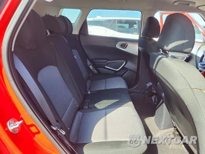 Zdjęcie 10 z 12 samochodu: 2023 KIA SOUL LX VIN:KNDJ23AU8P7205410 - miniatura