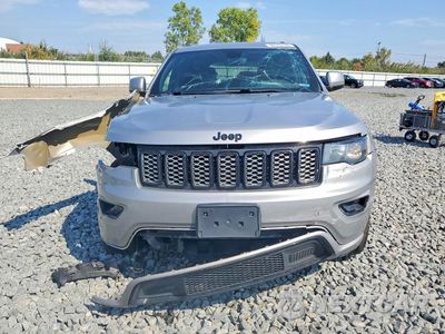 Piąte zdjęcie samochodu w środku: 2019 JEEP GRAND CHEROKEE LAREDO VIN:1C4RJFAG4KC531917 - miniatura