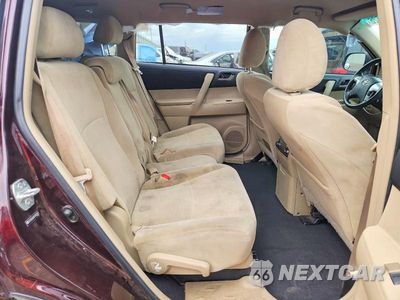 Zdjęcie 10 z 12 samochodu: 2012 TOYOTA HIGHLANDER BASE VIN:5TDZK3EH6CS055619 - miniatura