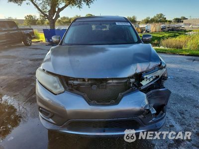 Piąte zdjęcie samochodu w środku: 2015 NISSAN ROGUE S VIN:KNMAT2MT0FP513857 - miniatura