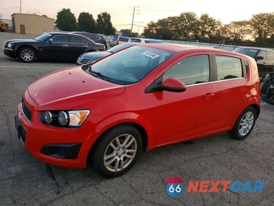 2015 CHEVROLET SONIC LT 1G1JC6SB3F4136453 - główne zdjęcie licytacji z USA - miniatura
