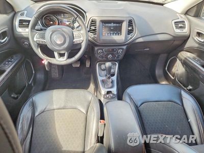 Zdjęcie 8 z 13 samochodu: 2019 JEEP COMPASS LATITUDE VIN:3C4NJDBB1KT735889 - miniatura
