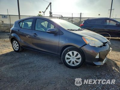 Czwarte zdjęcie samochodu z boku: 2013 TOYOTA PRIUS C ONE VIN:JTDKDTB35D1548548 - miniatura
