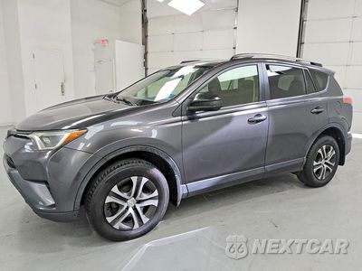 2018 TOYOTA RAV4 LE JTMBFREV7JJ237919 - główne zdjęcie licytacji z USA - miniatura