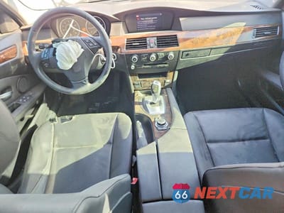 Zdjęcie 8 z 12 samochodu: 2010 BMW 5 SERIES 528 I VIN:WBANU5C5XAC124885 - miniatura