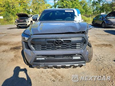 Piąte zdjęcie samochodu w środku: 2026 TOYOTA TACOMA TRD OFF-ROAD VIN:3TMLB5JN7TM214015 - miniatura