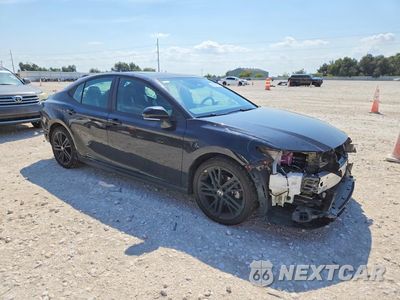 Czwarte zdjęcie samochodu z boku: 2026 TOYOTA CAMRY NIGHTSHADE VIN:4T1DBADK8TU037089 - miniatura