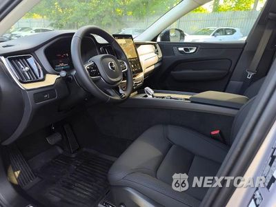 Zdjęcie 7 z 15 samochodu: 2026 VOLVO XC60 PLUS VIN:YV4M12RM7T1491453 - miniatura