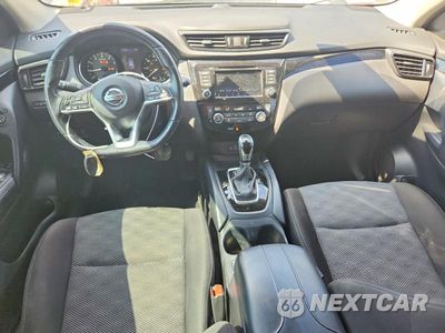 Zdjęcie 8 z 14 samochodu: 2021 NISSAN ROGUE SPORT SV VIN:JN1BJ1BV4MW572490 - miniatura