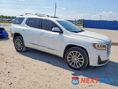 Czwarte zdjęcie samochodu z boku: 2023 GMC ACADIA DENALI VIN:1GKKNXLS0PZ111545 - miniatura
