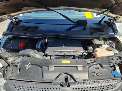 Zdjęcie 11 z 12 samochodu: 2016 MERCEDES-BENZ METRIS VIN:WD4PG2EE3G3118052 - miniatura