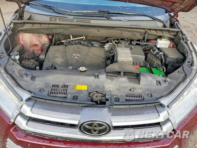 Zdjęcie 12 z 13 samochodu: 2019 TOYOTA HIGHLANDER XLE VIN:5TDJZRFH3KS945794 - miniatura